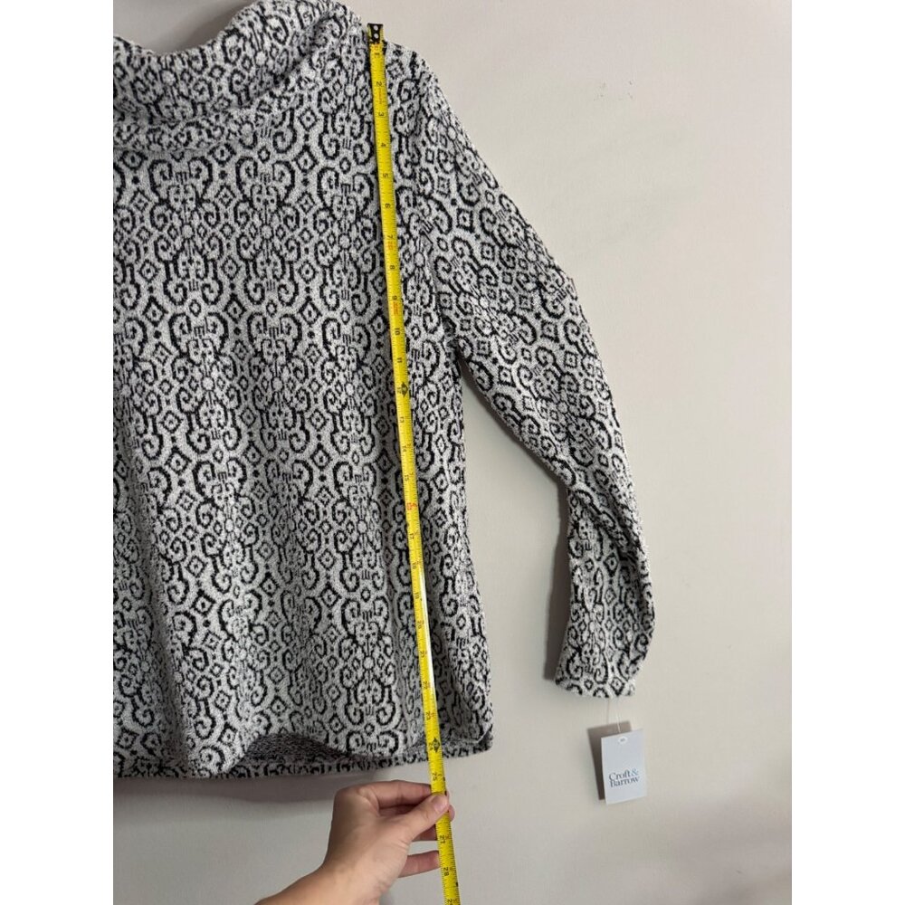 Croft & Barrow Eyelash Knit Cowl Neck Sweater - Medium - Grey & Black Pattern - Picture 10 of 16